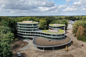 Dronefotografie bedrijfspand
